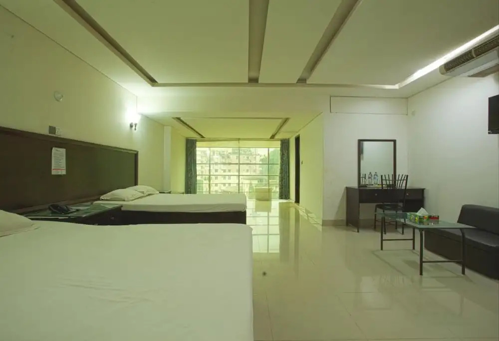 Rax Hotel and Restaurant