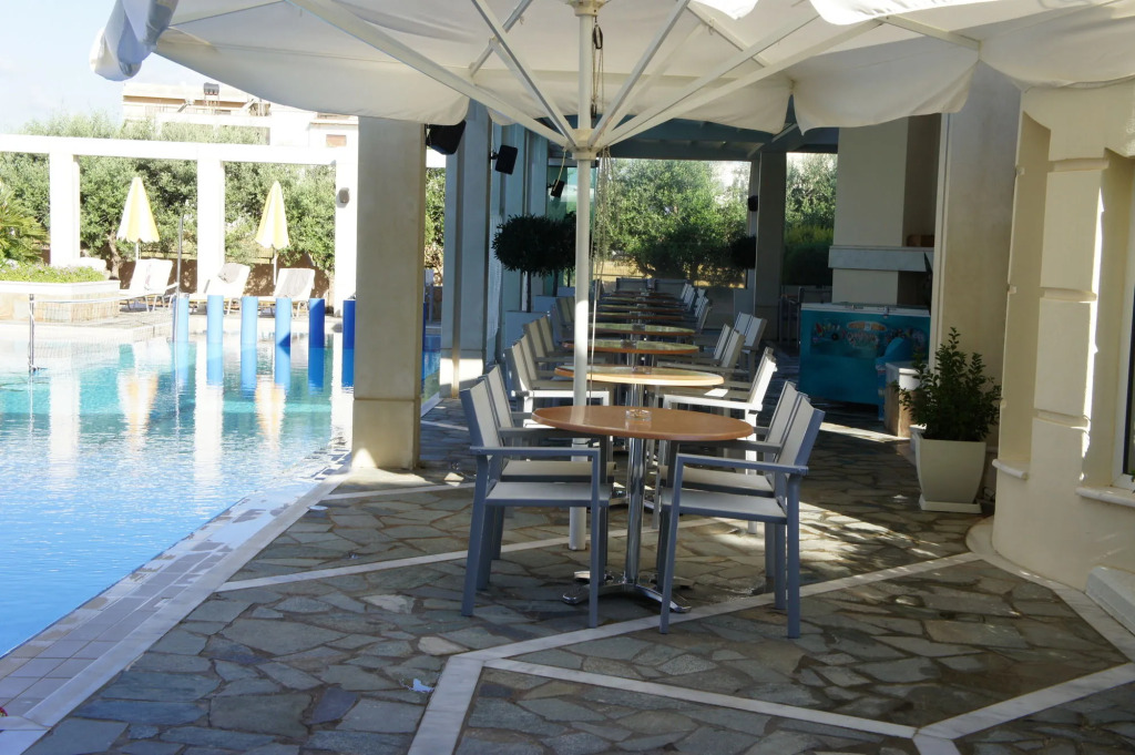 Kedrissos Hotel