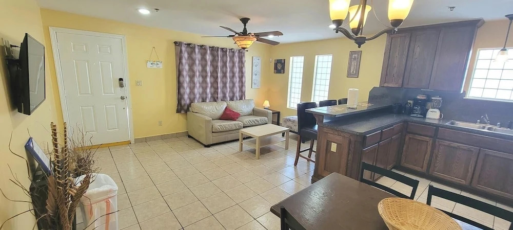 Lantana Retreat #3 3 Bedroom Condo by RedAwning