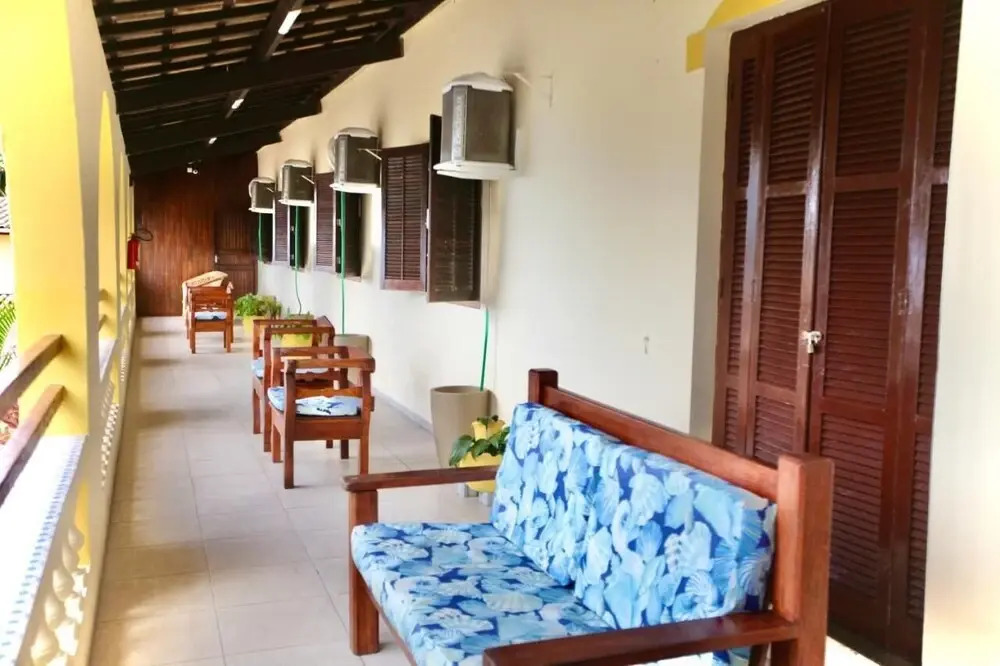 Colonial Hotel