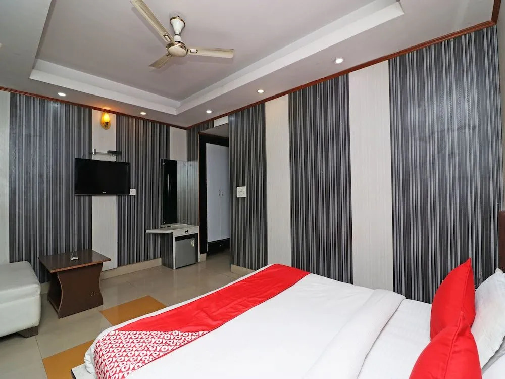 Hotel akash