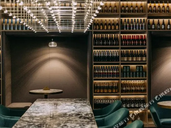 Honeycomb 2.0 Hotel (West Lake Longxiang Bridge)