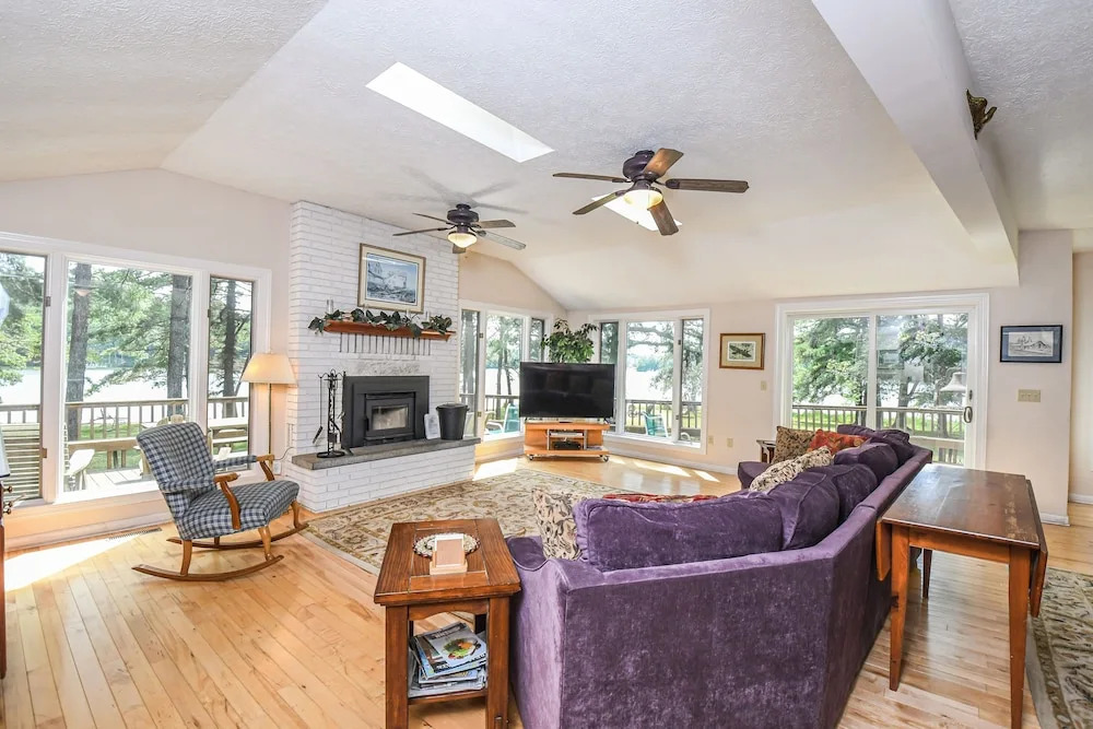 Clear View 4 Bedroom House