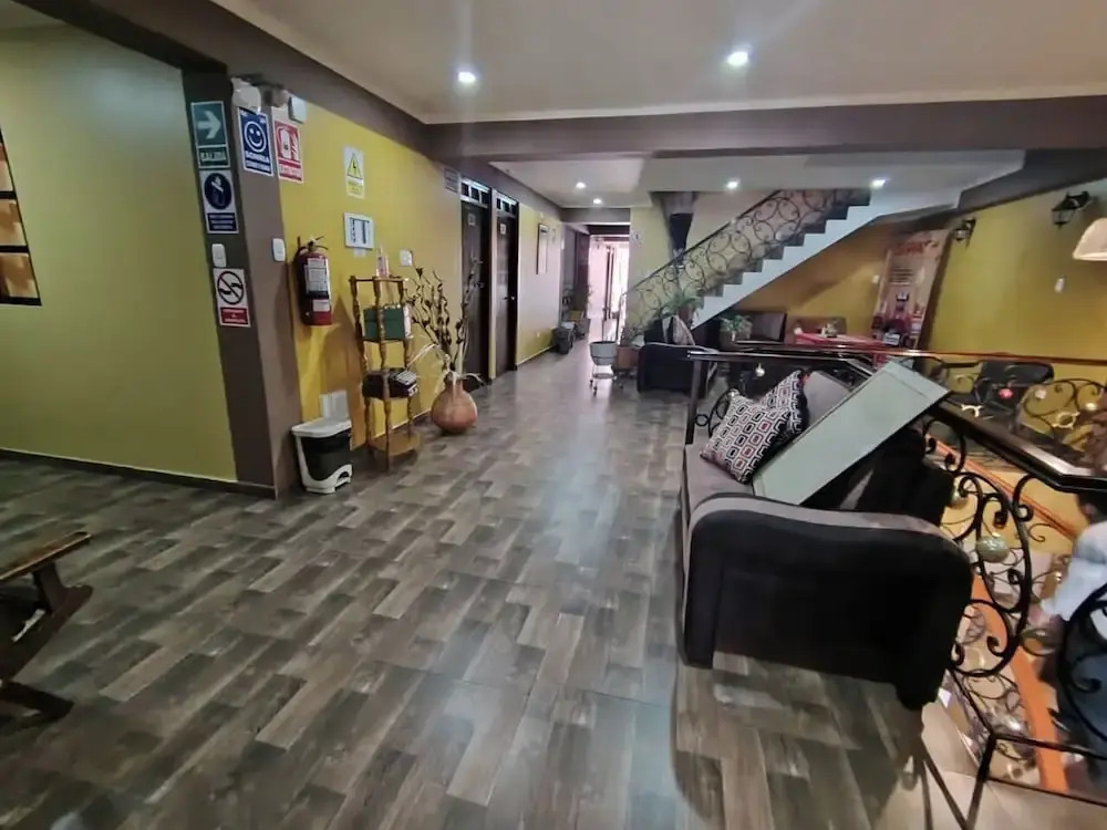 Hotel Golden Killa