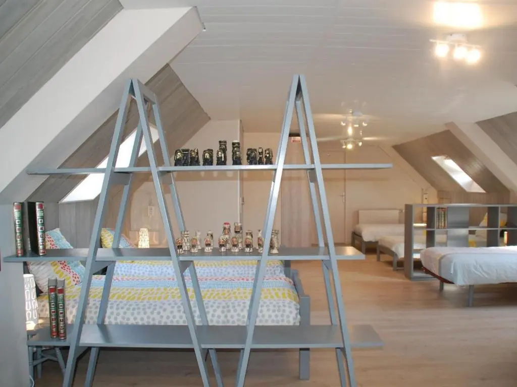 Gîte spacieux avec salle de jeux, tennis et cheminée, idéal pour familles et amis jusquà 15 pers. - FR-1-410-223