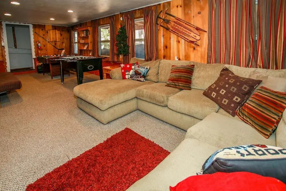 Bear Hug Hideaway