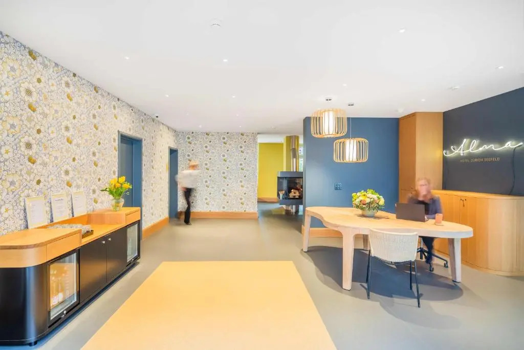 Alma Hotel - Boutique hideaway by the lake with rooftop and ladies-only wellness