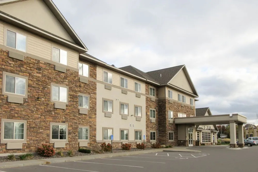 Grandstay Hotel And Suites Chisago