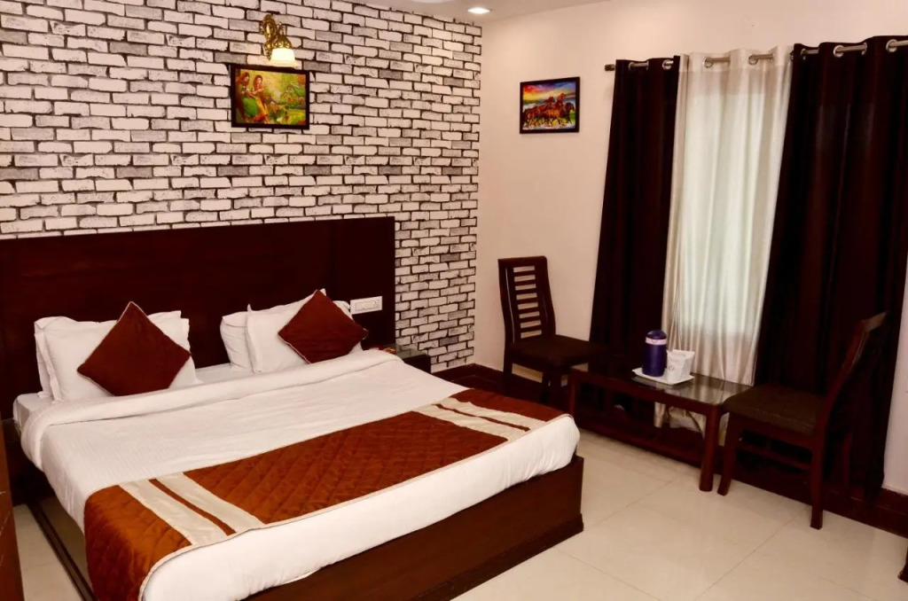 Hotel 49