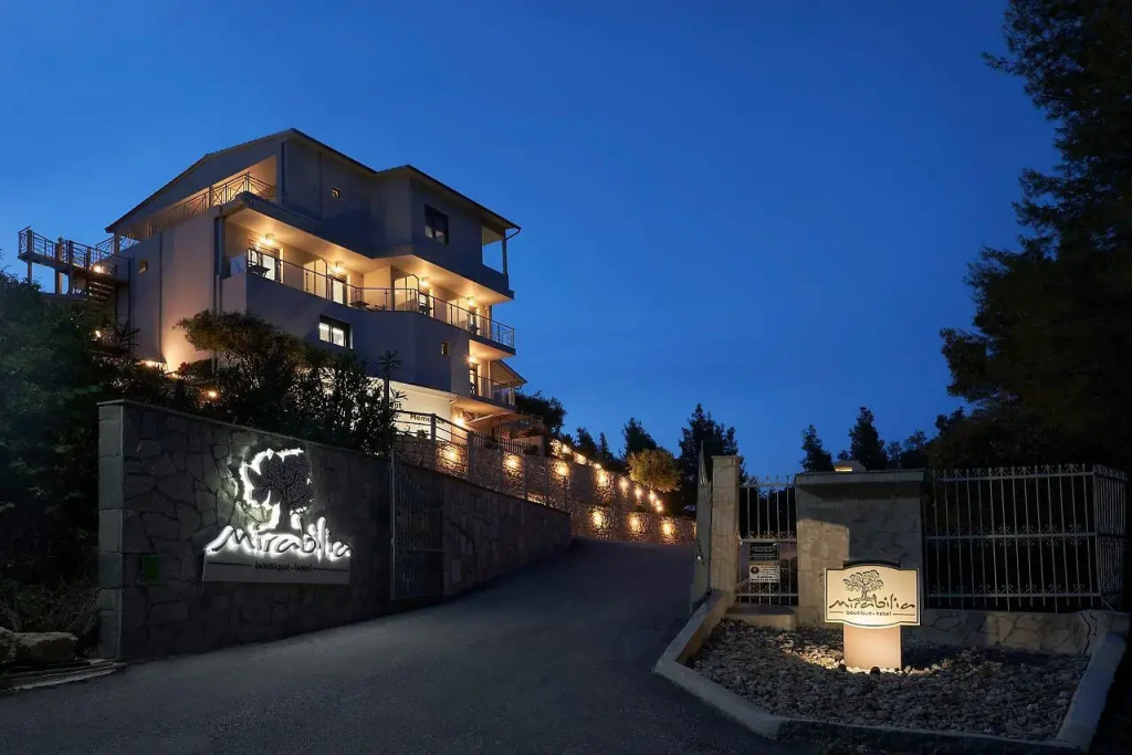 Mirabilia Boutique Hotel