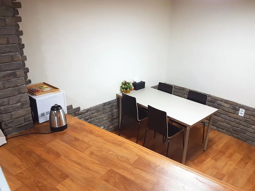 Takustay Sinchon