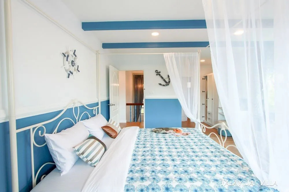Jomtien Beach Pool Villa บ้านพูลวิลล่าติดทะเล หาดจอมเทียน