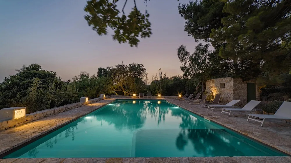 VILLA GIARI 8, Emma Villas