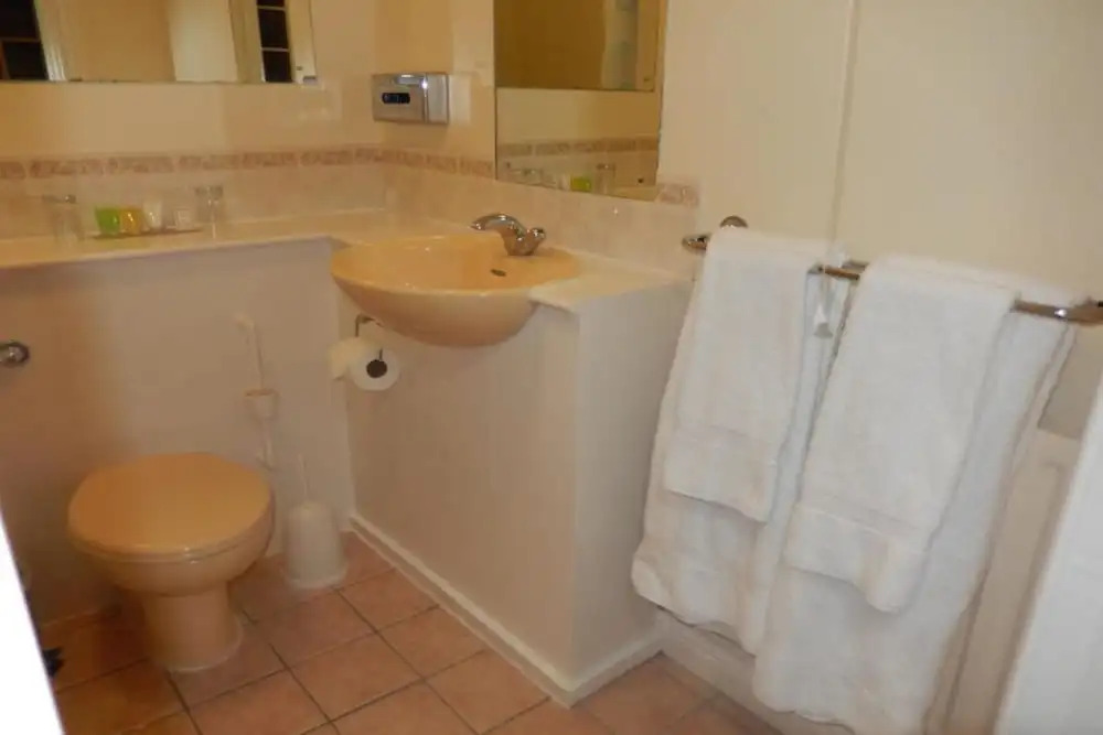 Eden House Hotel
