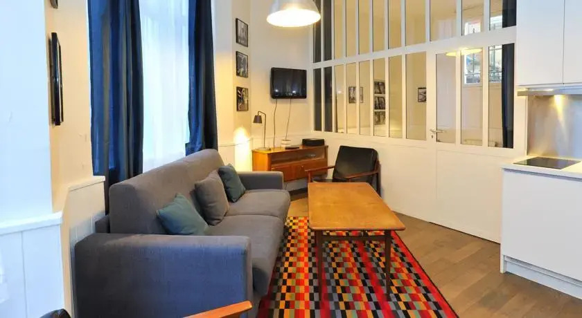 Loft Magenta