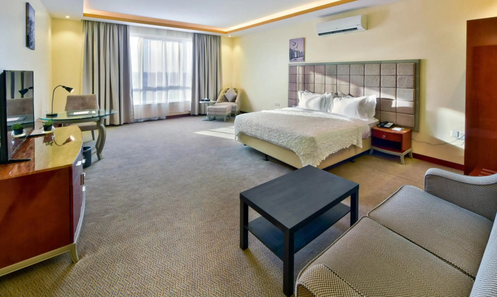 Golden dune Hotel Services - Turaif
