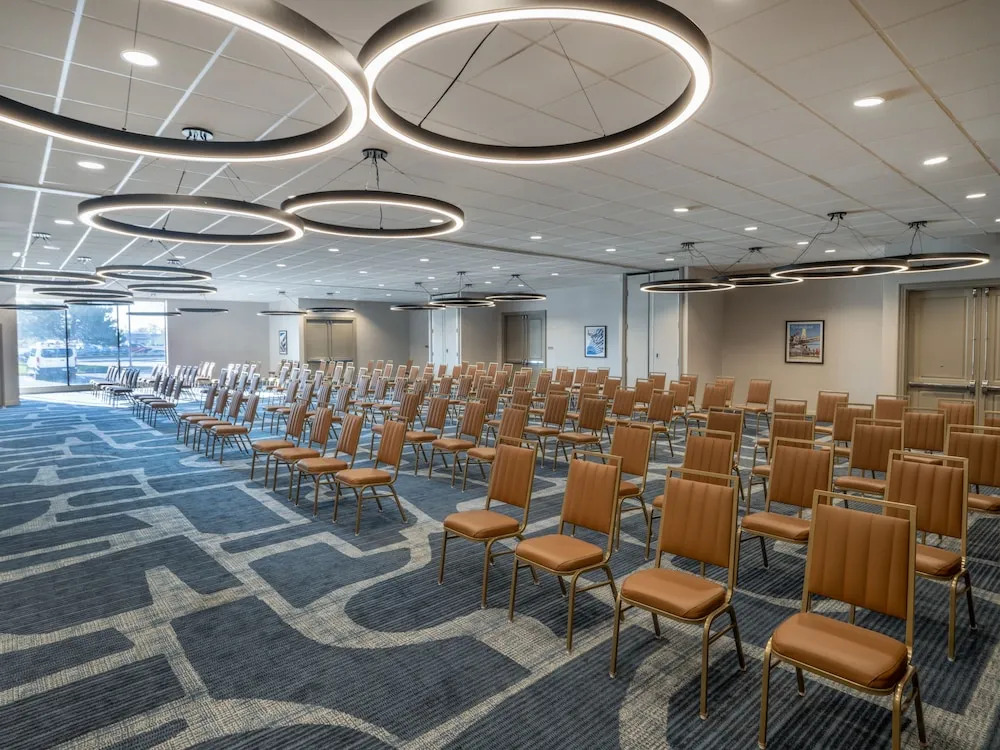 Staybridge Suites Chicago OHare - Rosemont by IHG