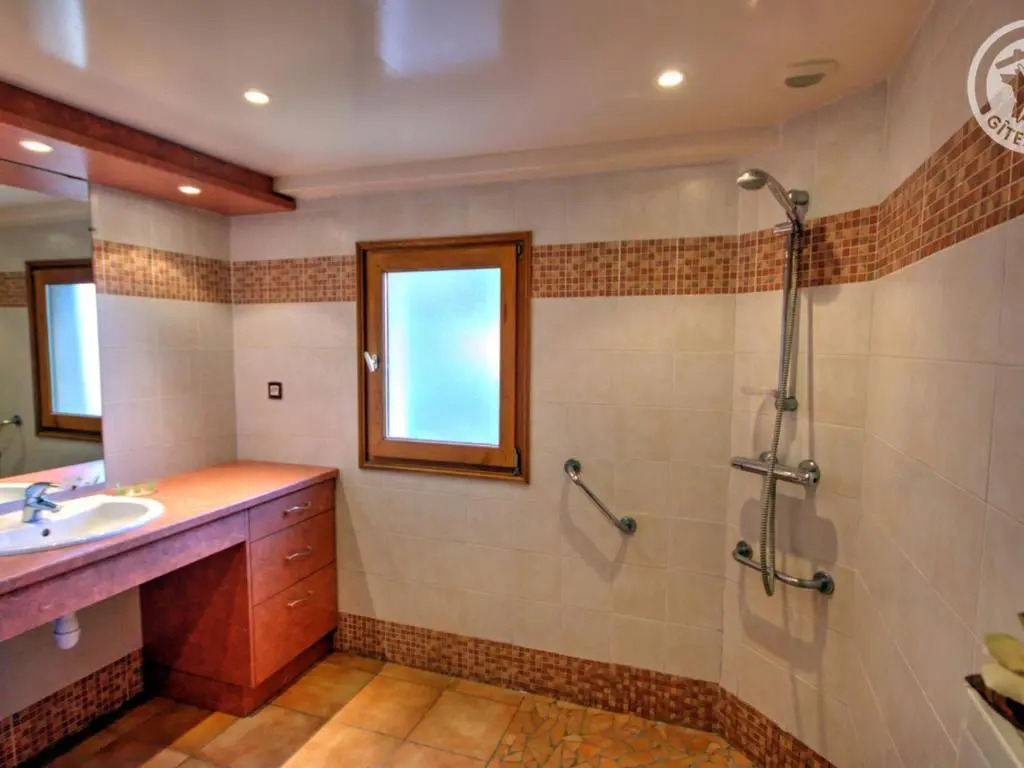 Gîte paisible 5 pers, animaux admis, Provence - FR-1-496-102