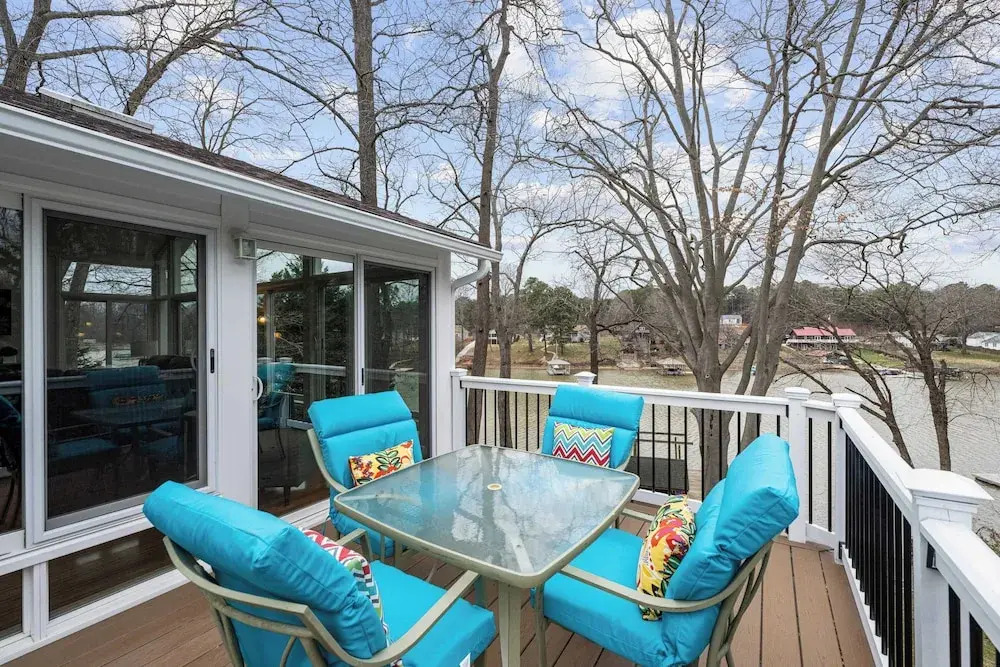 Tree Top Get Away by Avantstay Amazing Lake View