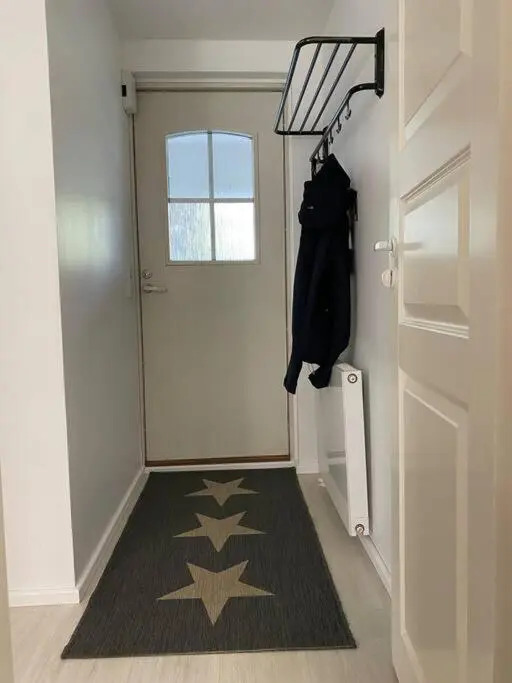 Modern Apt - King-Size Bed - Wifi -Self Check in