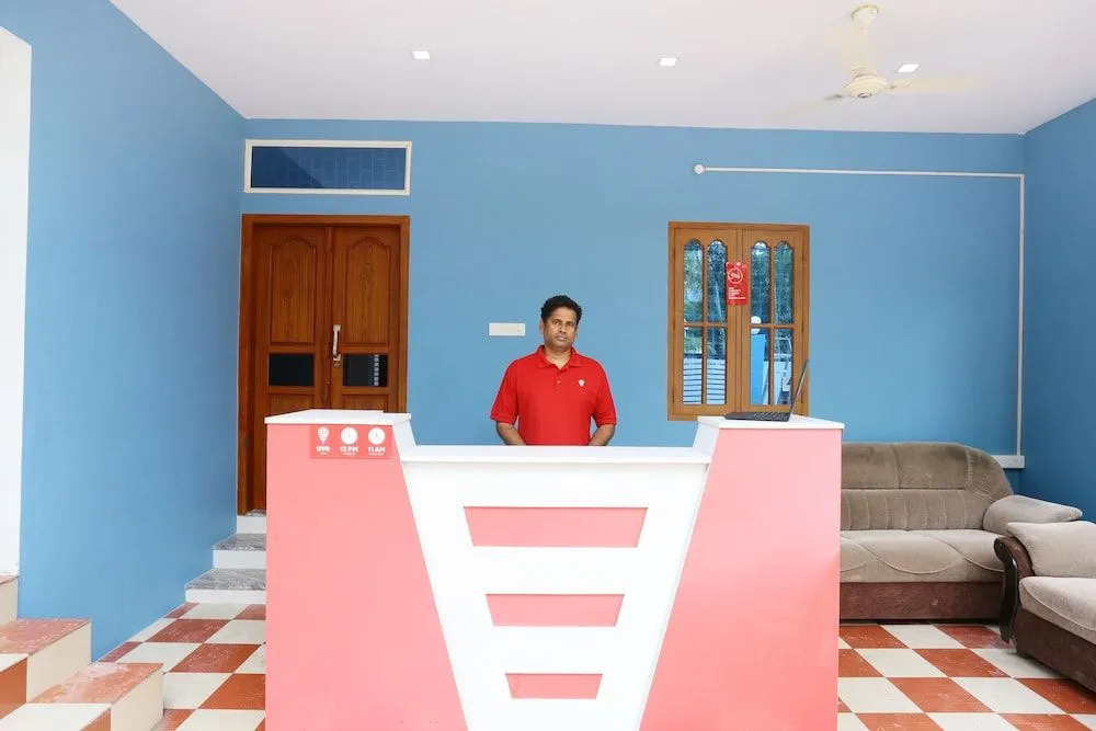OYO 22008 Jrj Suites