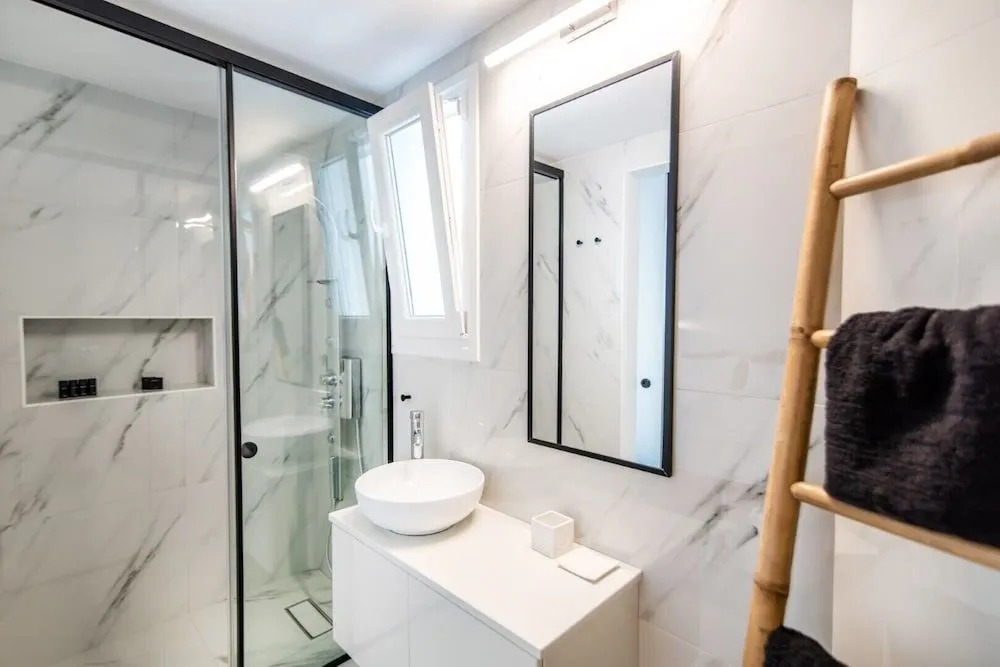 Onar Hotel & Suites