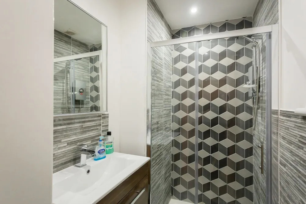 Westend Hydro & SECC Apartment