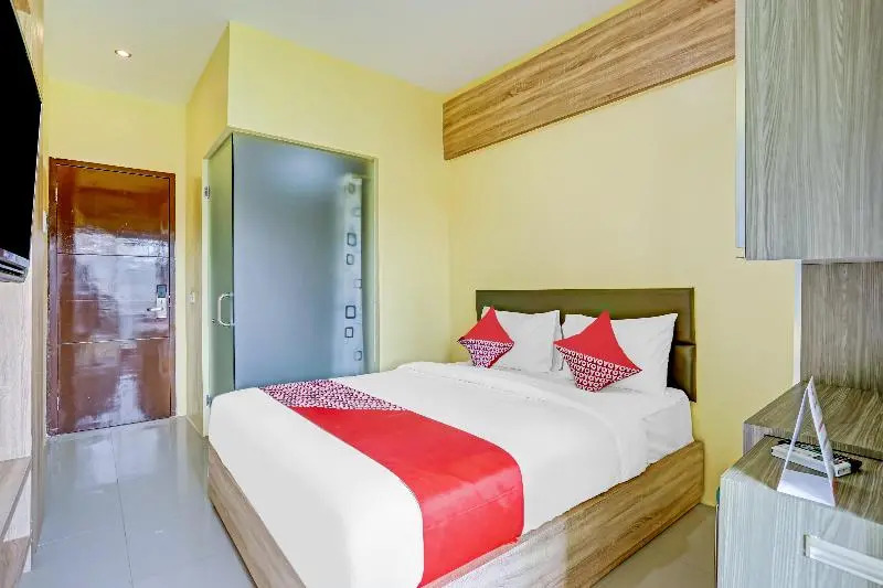 OYO 90261 Spring Residence