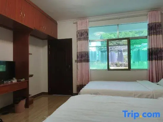Shizhu Jingquan Summer Resort Farmhouse