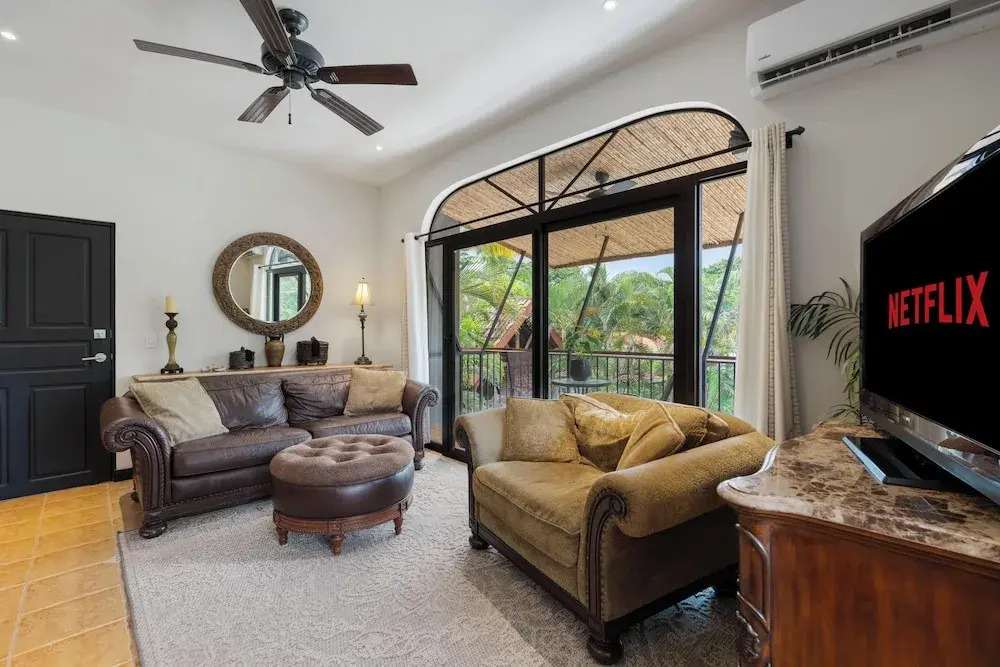 Suite 4 - Sloth Pool&Beach 3 BR Condo