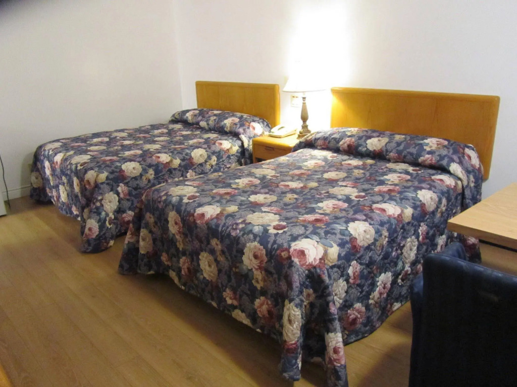 Park Plaza Motel