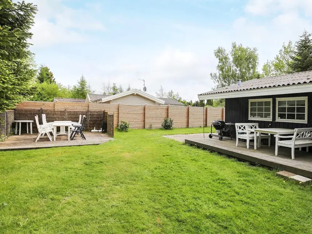 8 Person Holiday Home in Vaeggerlose