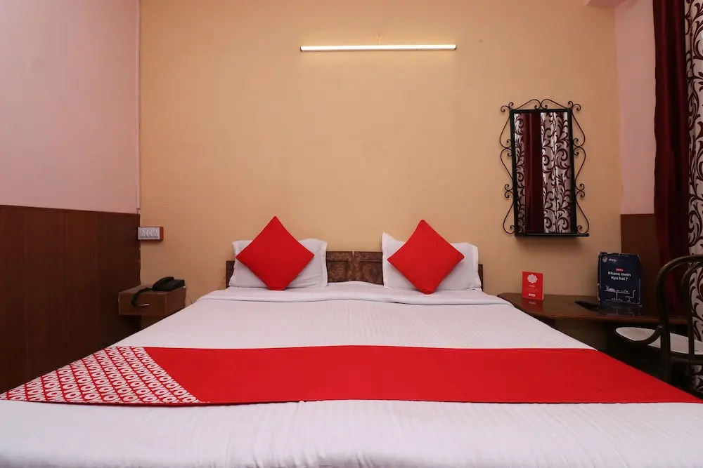 OYO 28631 Hotel Parbati International