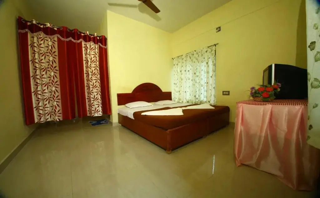 Green Tree Residency