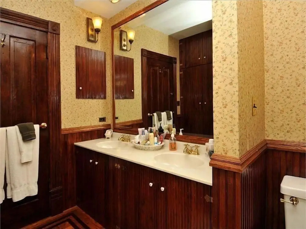 Victorian Loft Bed and Breakfast