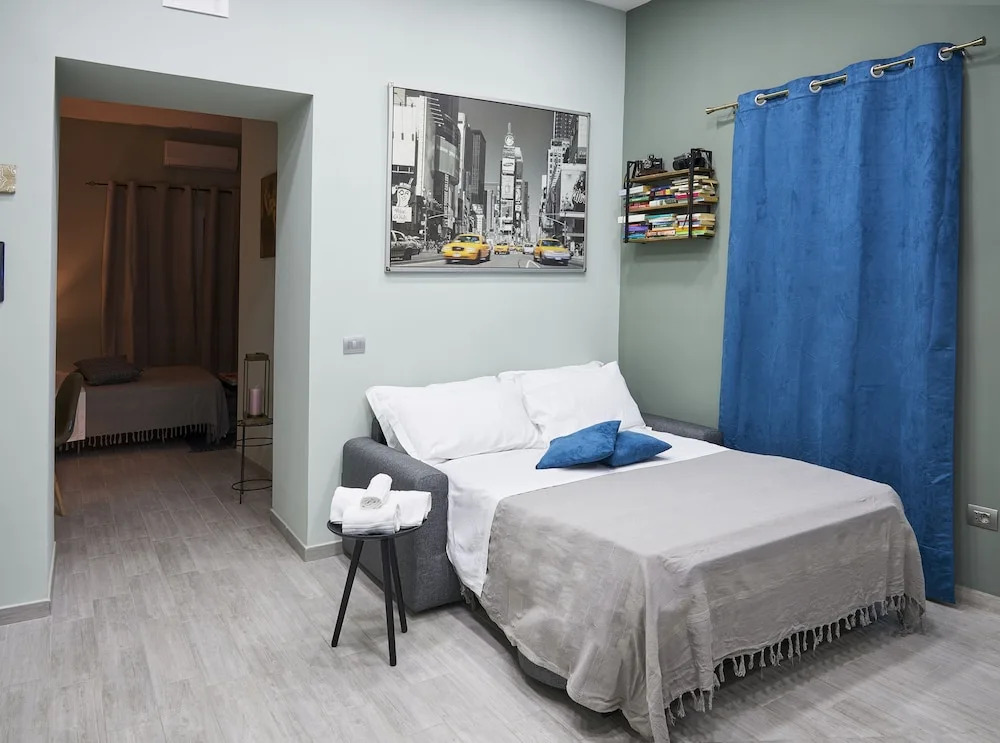 Megaride Apartment