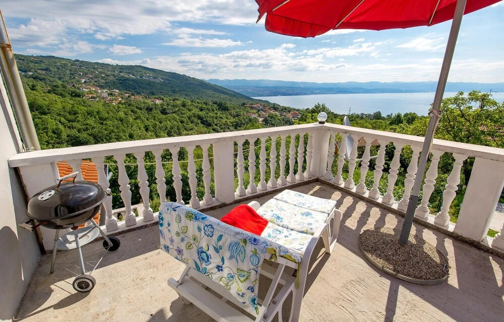 Beautiful Apartment in Lovran With Wifi and 1 Bedrooms