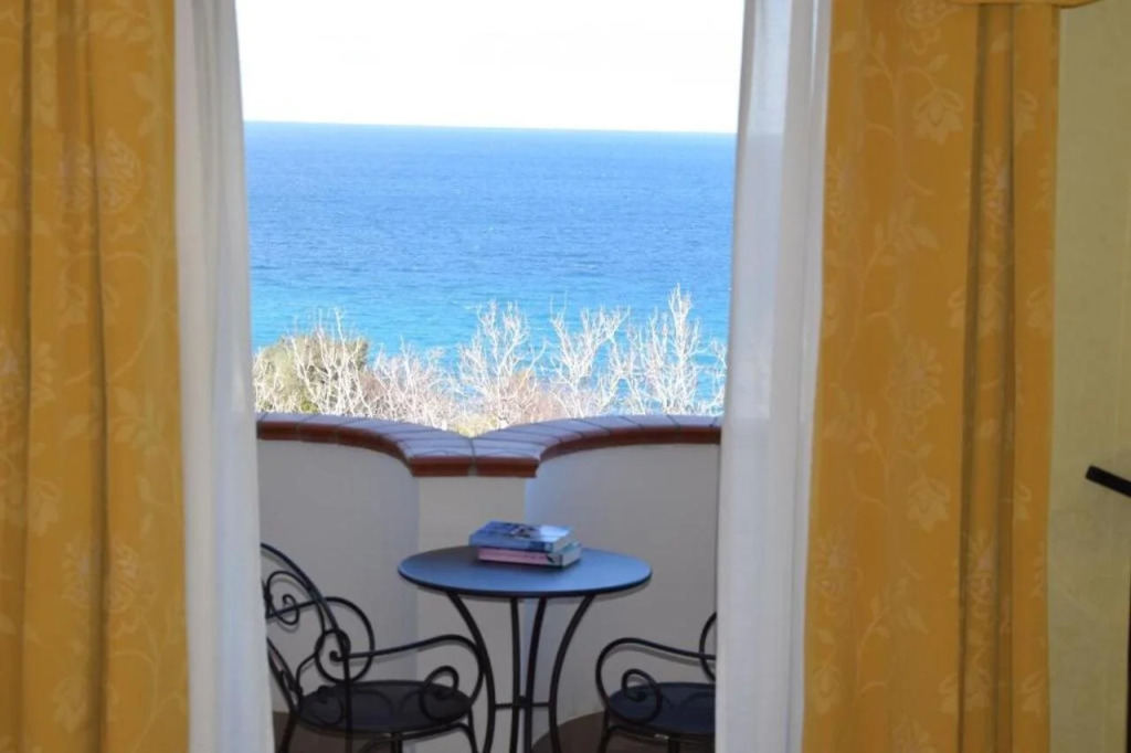 Hotel Tirreno
