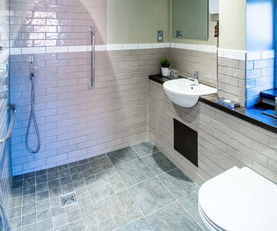 Eton House - Self Check-In, Ensuite Rooms & Self-Catering Studios