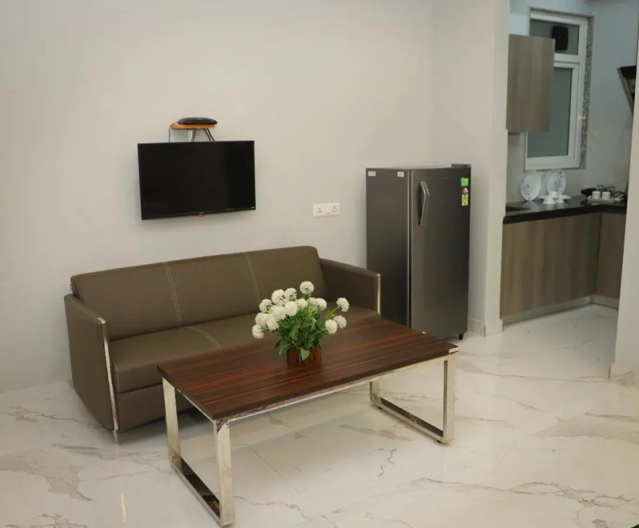 The Empire Rooms & Boutique Near Cyber City Gurgaon