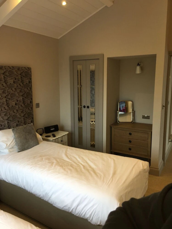5 Luxury Lodge With Beautiful Views of the Taf Estuary