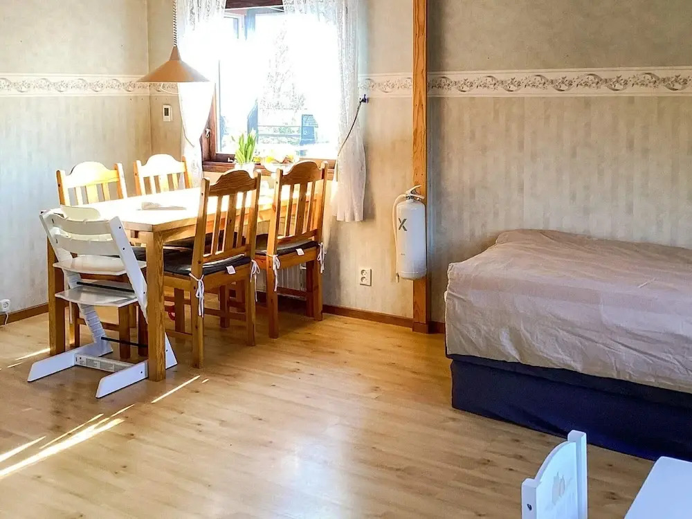 6 Person Holiday Home in Hjarnarp