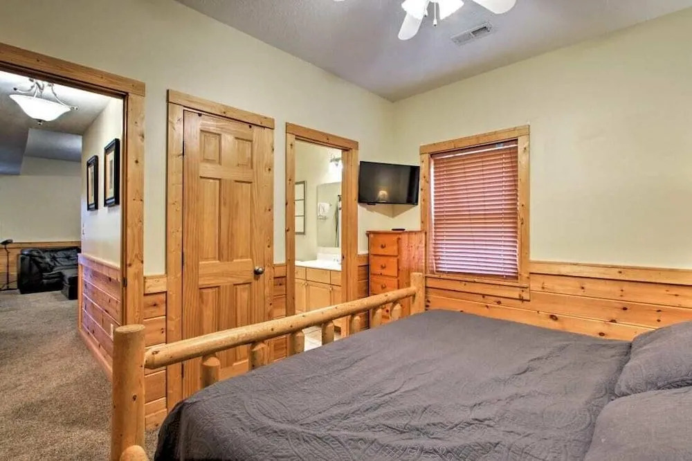 Mountaintop Manor