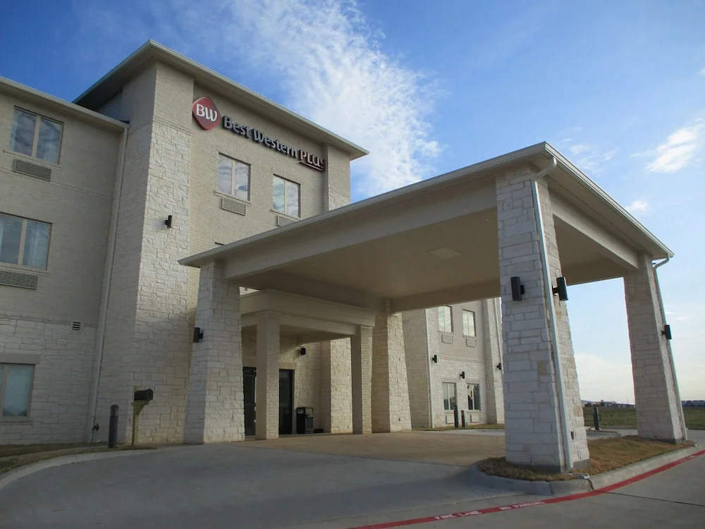 Merica Inn & Suites