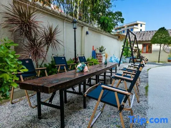 Night breeze Homestay (Beihai Qiao Gang)