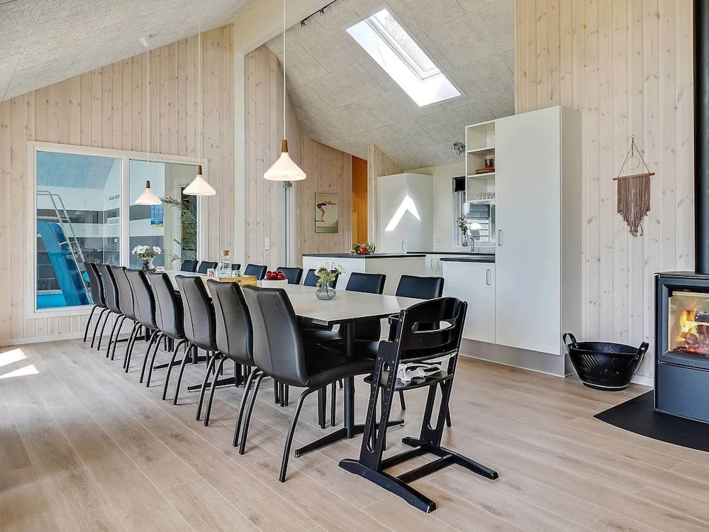 Chic Holiday Home in Hovedstaden near Sea