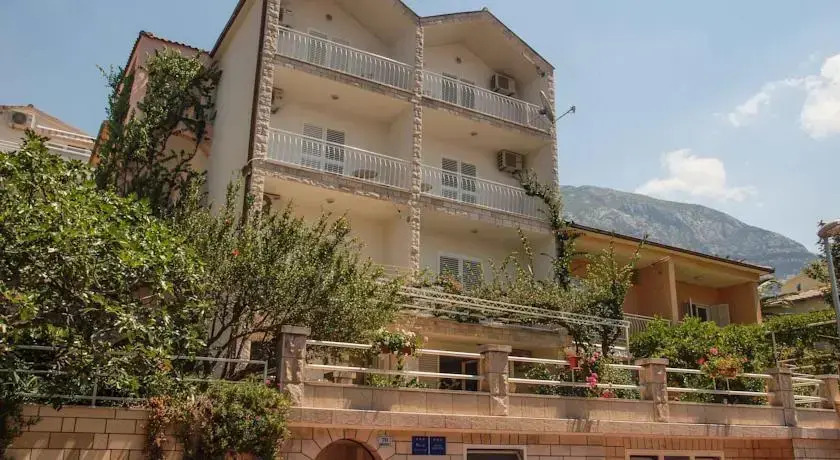 Villa Neda