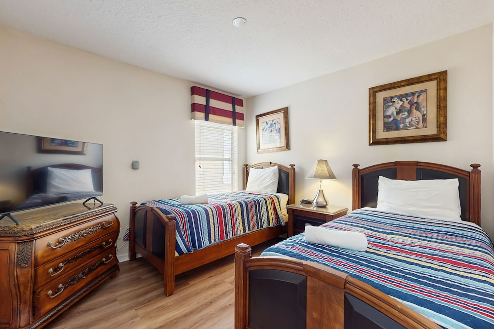 Spacious 6BR Resort Home With Private Pool, Game Room & Near Disney Parks