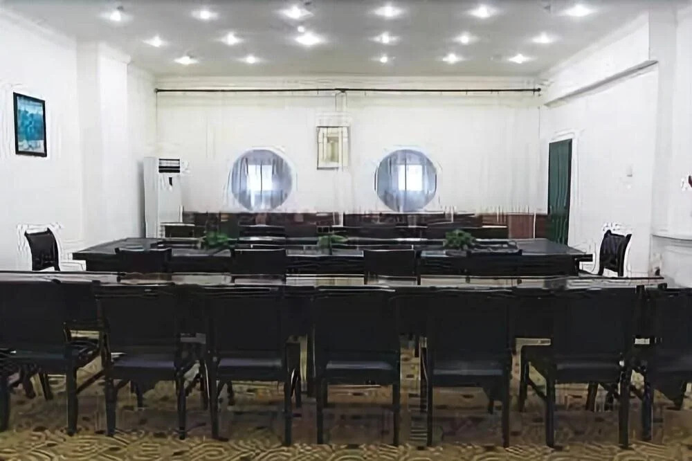 Jingu Hotel-Urumqi