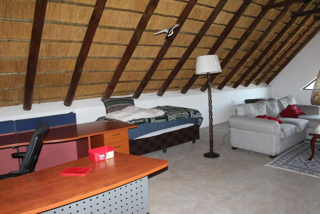 Marloth Park, Kruger safari house - solar